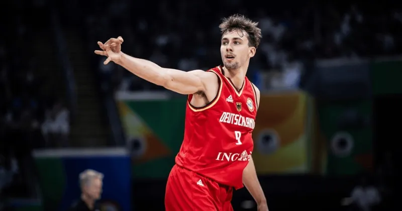 男篮热身赛：施罗德上篮准绝杀，德国106-105西班牙